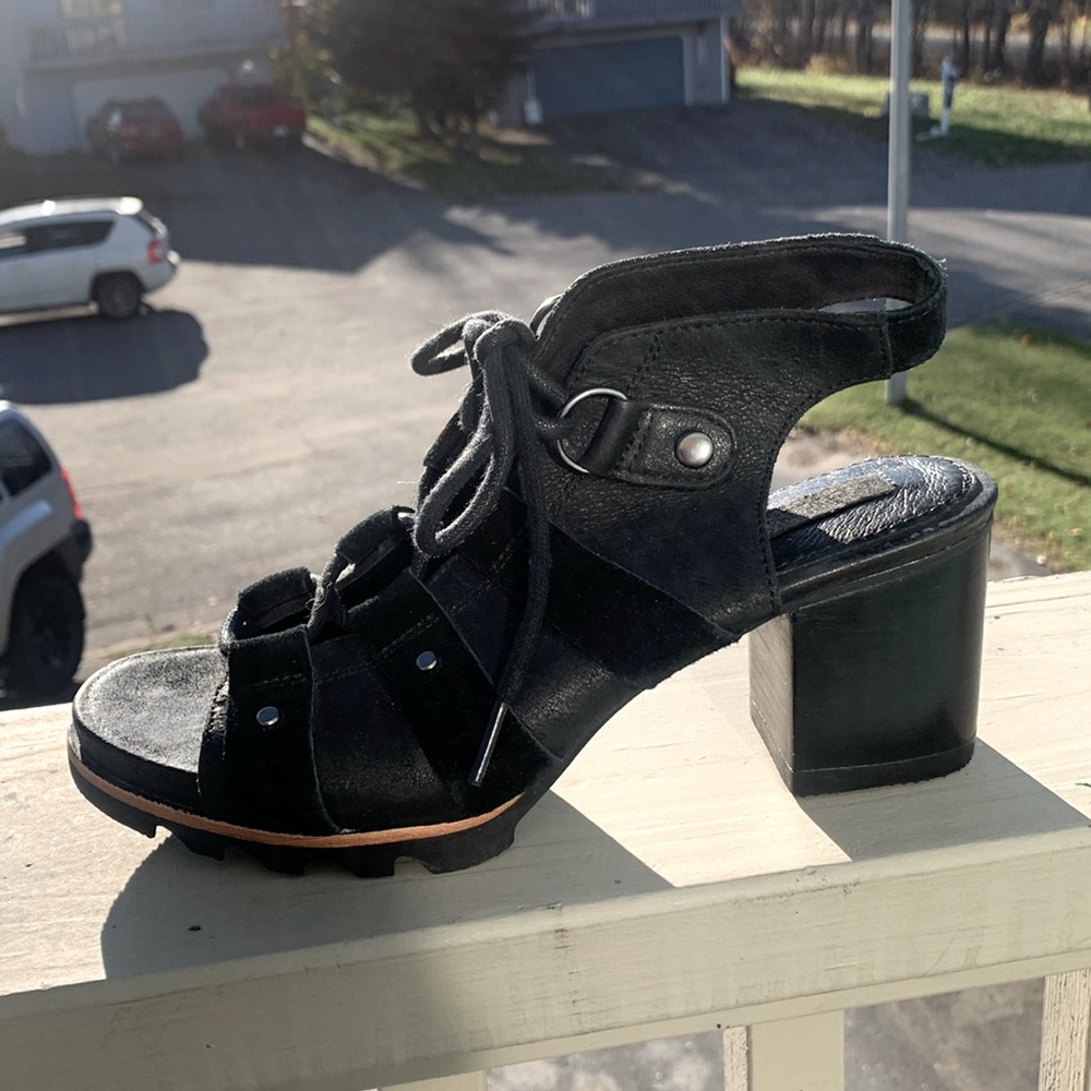 Sorel black sandal Addington size 7 EU38